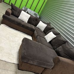 Good Starter Sectional Sofa Couch (DELIVERY AVAILABLE)