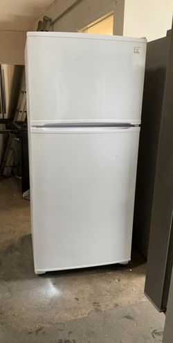 Kenmore Top Mount White Refrigerator
