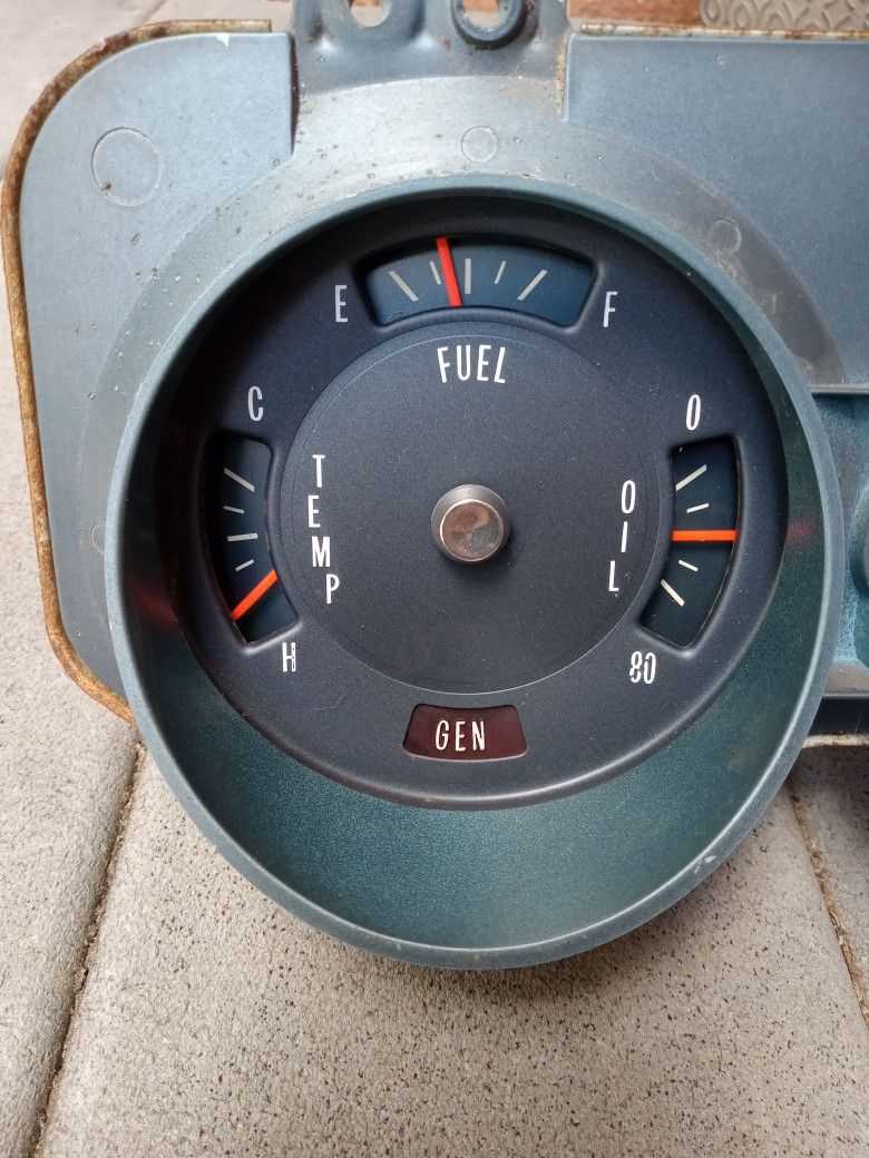 1968 GTO DASH CLUSTER Rare 200 Mile Speedo