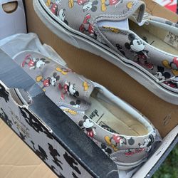 Vans Disney