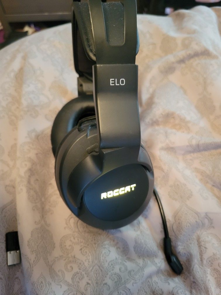 Roccat Elo Air Wireless Surround Sound Headset