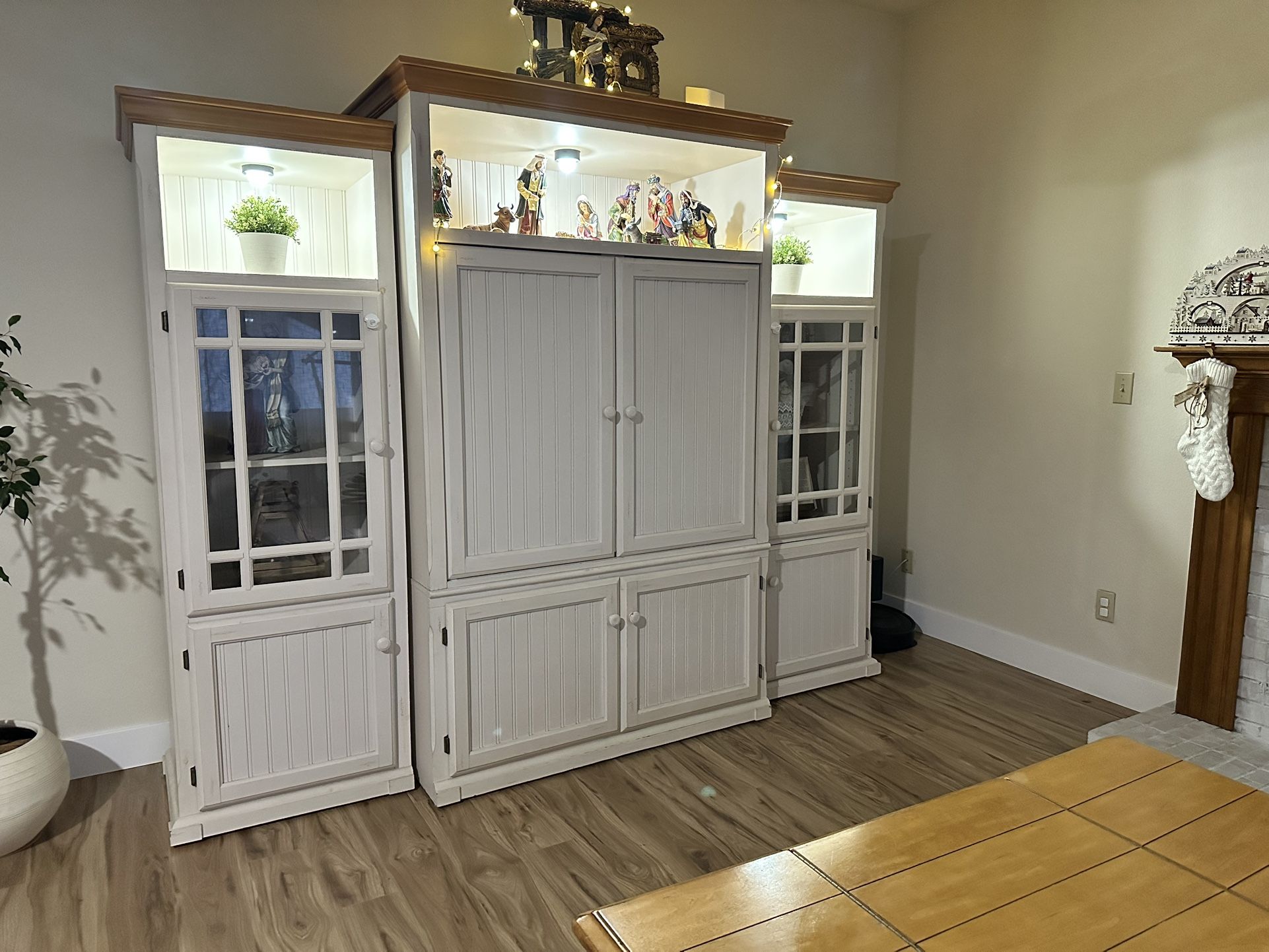 Entertainment center , Tv Stand 