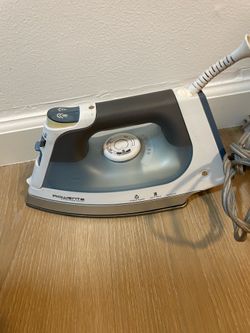 Rowenta Professional Steam Iron DX8750 – Made in Germany – Auto Shut Off