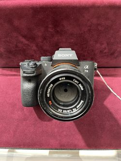 Sony Camera A7iii With Len: FE 1,8/55 Zeiss