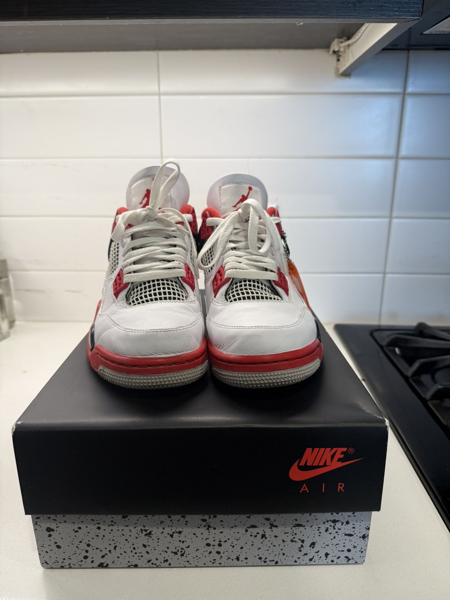 Air Jordan 4 Retro  Size: 8.5