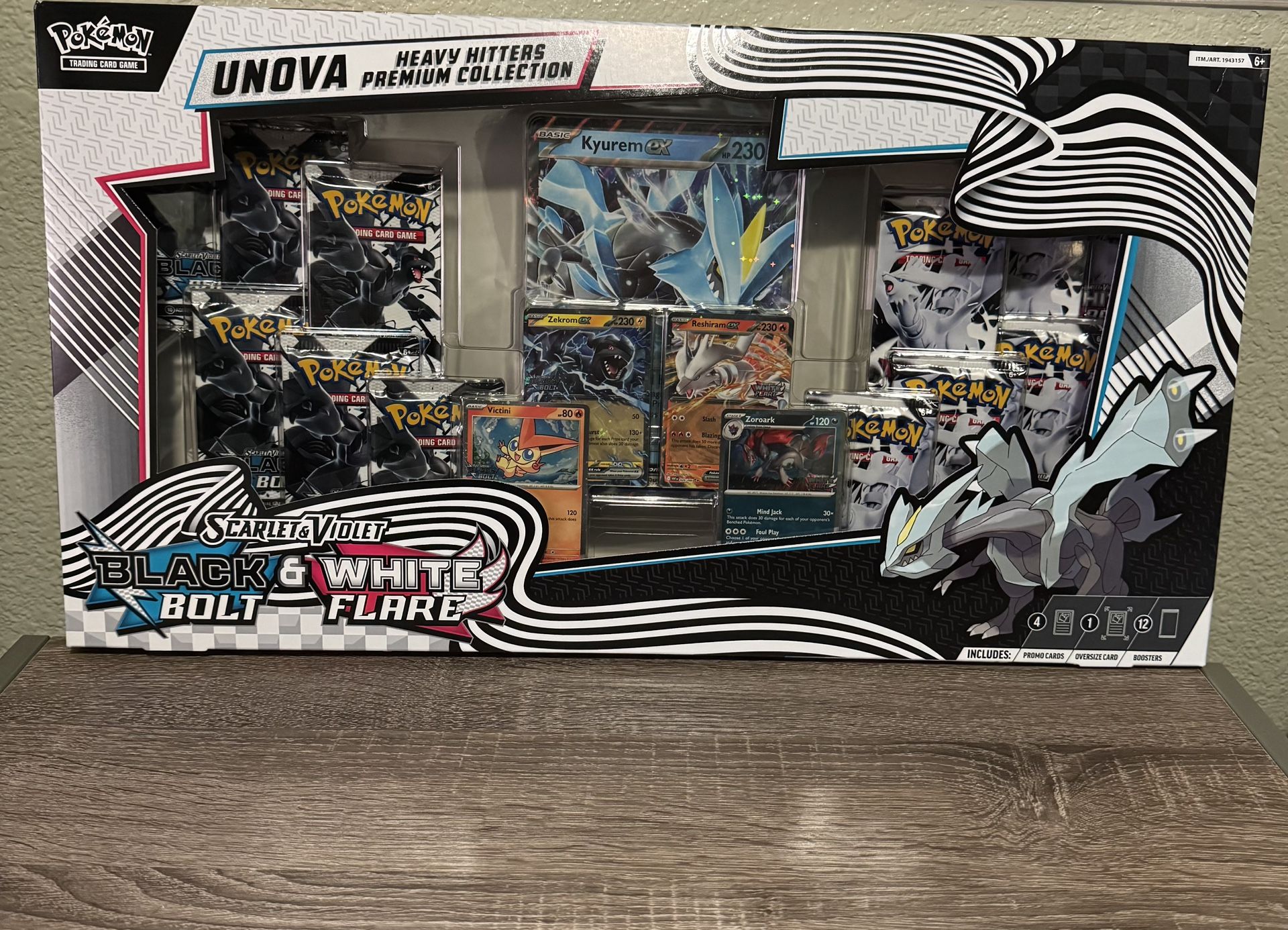 Pokemon Unova Heavy Hitter Premium Collection