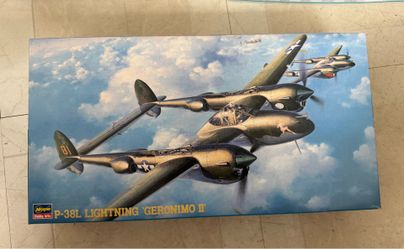 Hasegawa P-38L Lightning “Geronimo II” Model Kit — 1/48 Scale — Sealed