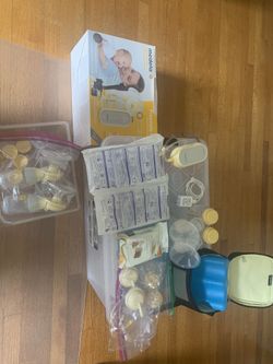 Medela Freestyle Flex Brest Pump and Accessories