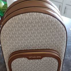 Michael Kors Jaycee Medium Logo Backpack