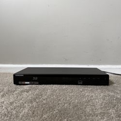 Samsung BD-P1590 Blu-Ray Compact Disc CD DVD Player
