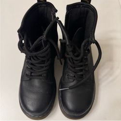 Kids Dr Martens Boots 