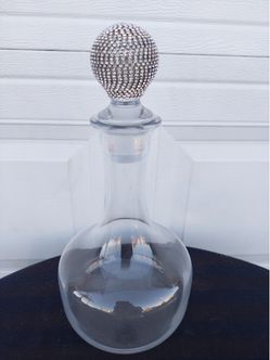 Glass Decanter with Rhinestone Stopper