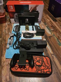 Original Nintendo Switch Gray + Extras. Used Excellent Condition