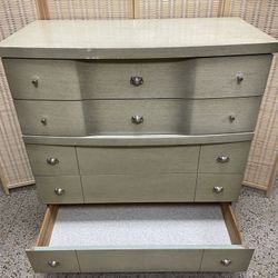 MCM Large Chester Dresser 40”W x 43H Dovetail Drawer Construction 🚚 extra Vestidor