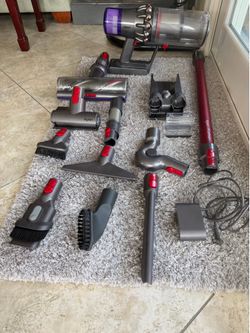 Great Dyson V11 animal plus with all accessories- like new