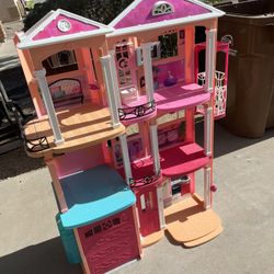 Barbie Dreamhouse