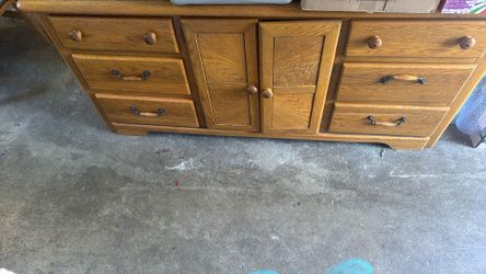 dresser