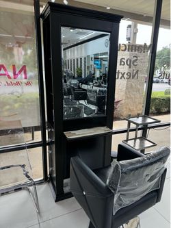 Hair station
