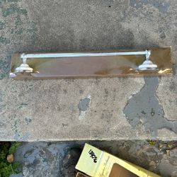 Astana 18 Inch Towel Bar
