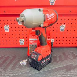 Milwaukee M18 Brushless 1/2 in. High Torque Impact Wrench with Friction Ring (1) 3.0 Battery & Charger