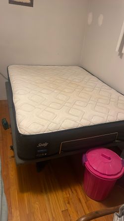 Sealy Mattress With Adjustable Bed frame