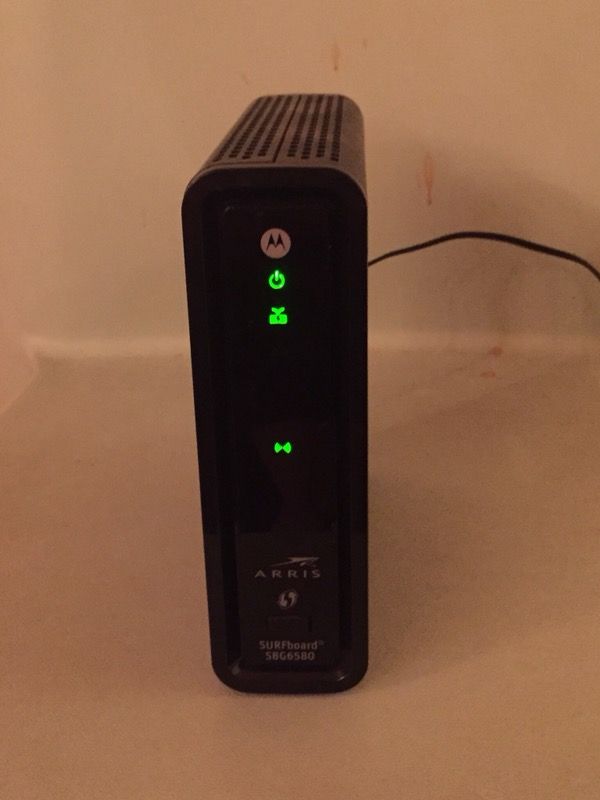 Motorola Surfboard Arris SBG6580-G228 Wireless Modem and Router