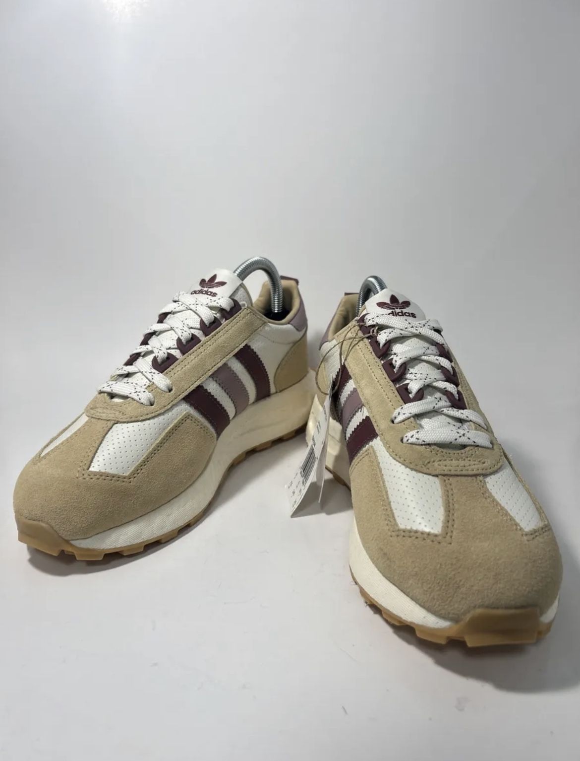 Size 7.5 Women’s Adidas Retropy E5 Hazy Beige Casual...