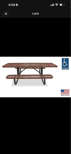 ADA Accessible Outdoor Picnic Table