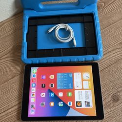 Apple iPad 5th Generation 32GB  with kids protective case & Charger (128gb $170) 