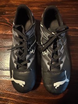 Soccer cleats for boys