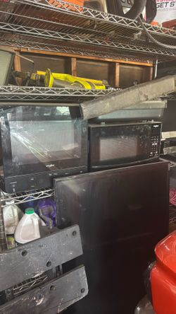 Whirlpool Microwaves