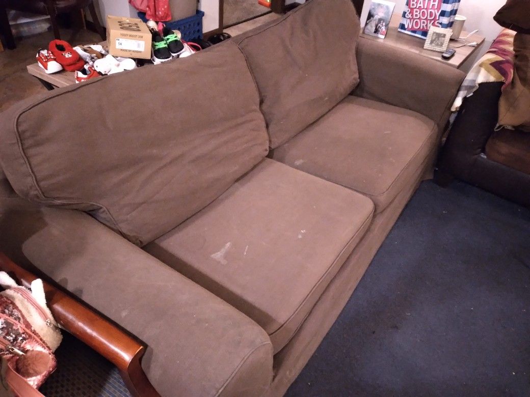 !!!!FREE  Brown Pullout Loveseat FREE!!!!