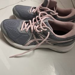 Women’s ASICS Gel Shoes