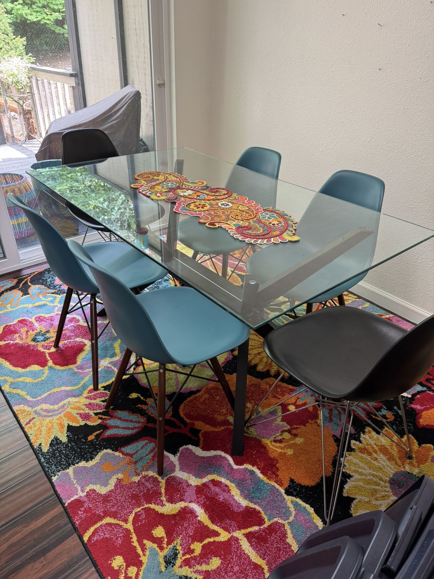 Dining room table with chair chairs