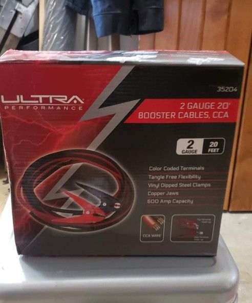 Brand New Set Of Ultra Performance 2 Guage 20ft Booster Jumper Cables