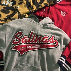 sweaters/hoodies