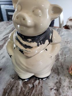 Vintage smiling pig cookie jar