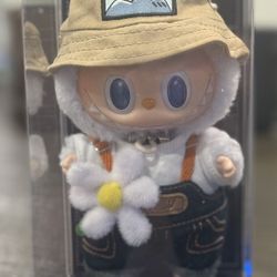 Labubu The Monsters Fall In Wild Vinyl Plus Pendant