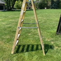 Ladder Fiberglass folding 8 foot ladder