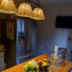 Kitchen Island, 4 Stools, Lamp