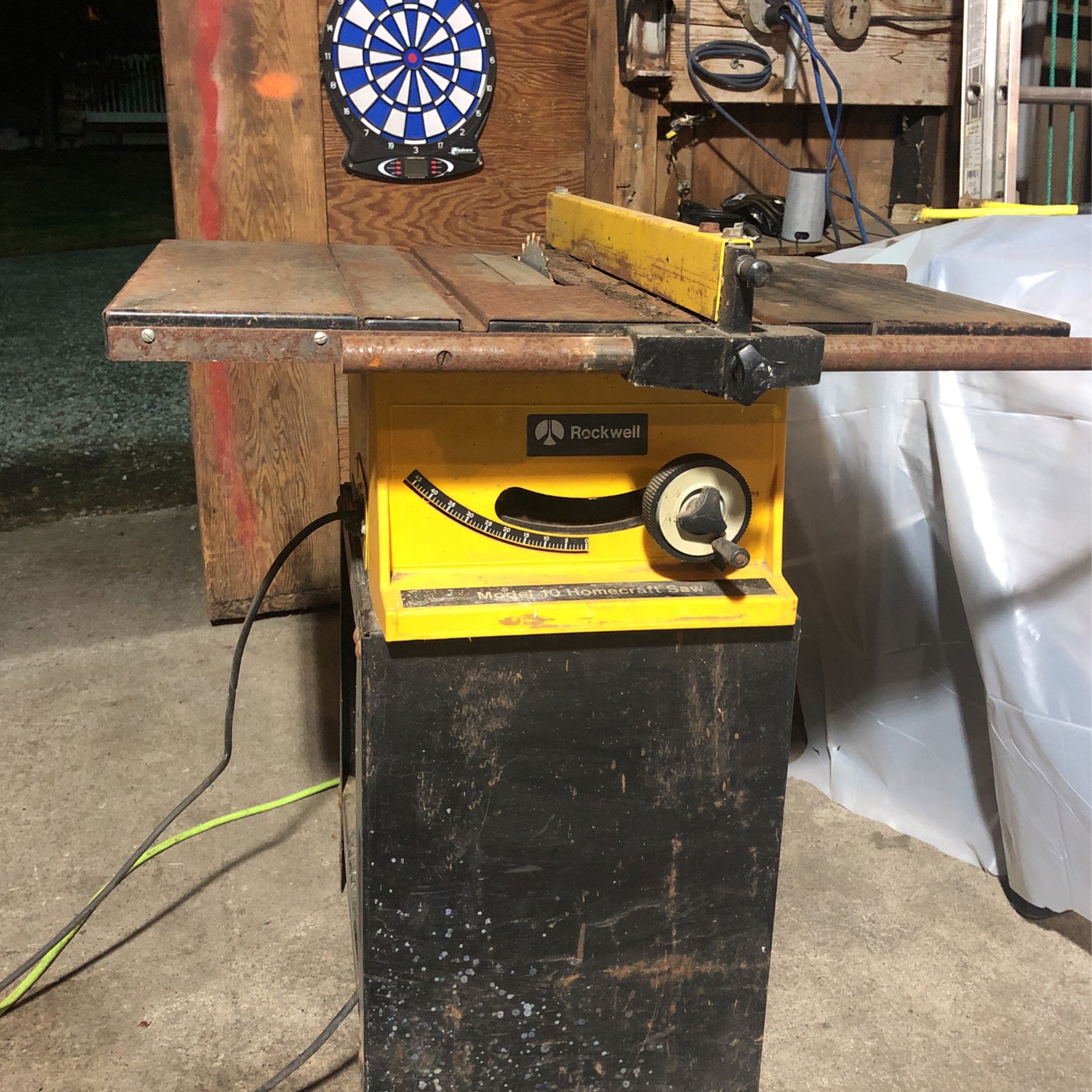 Table Saw With Base