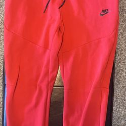 Nike Tech Jogger Pants 