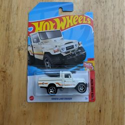 Hot Wheels Treasure Hunt Toyota Land Cruiser