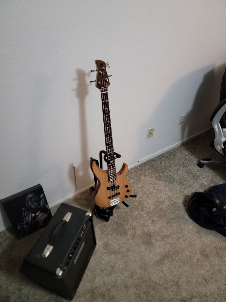 Yamaha 4 String Bass Guitar With Amp And Gear. 200 For Bass Alone 