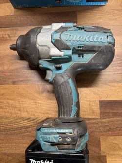 Makita 18V LXT Lithium-Ion Cordless High Torque 3/4 in. Square Drive Impact Wrench (Tool-Only)