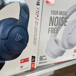 JBL Tune 770NC - Adaptive Noise Cancelling Wireless Over-Ear Headphones - Blue