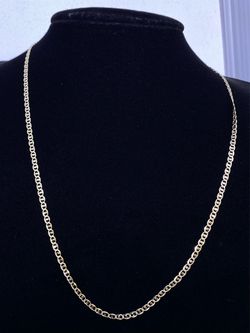 $625 Yellow Gold Beveled Marine Chain Necklace
