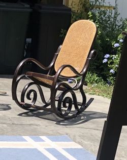 Rocking chair