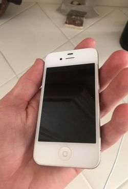 Perfectly working iPhone. Not clean. But still works