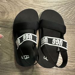 Ugg sandals for toddlers